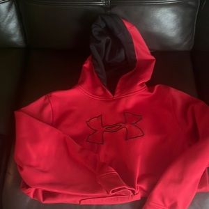 Under Armour Boys hoodie very good condition
